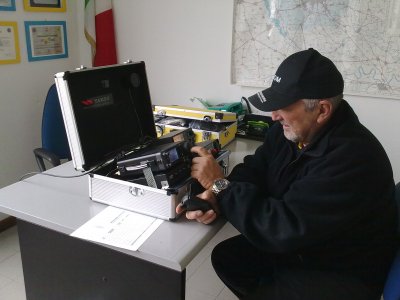 IZ2NBD Luciano con la stazione HF